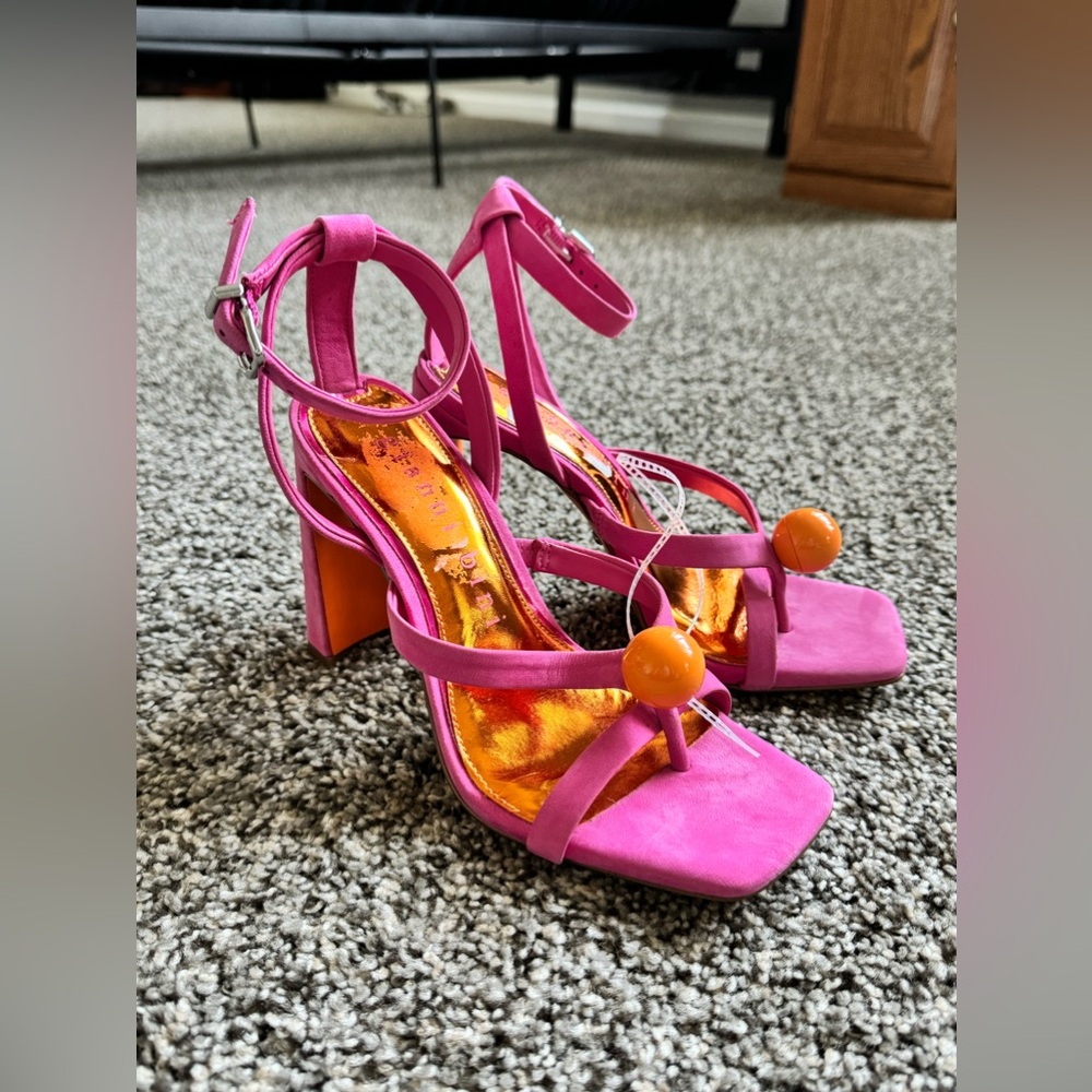 Gianni Bini Pink Leather Orange Ball Adjustable Strappy 3 Inch Heels Size 6